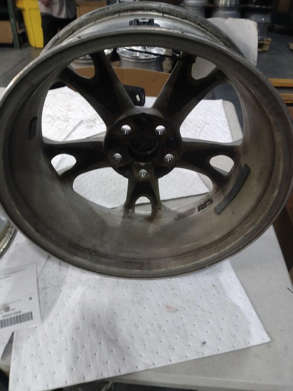 2015 Mitsubishi Outlander 18x7 OEM Wheel White 4250C200 Used 99000 Miles