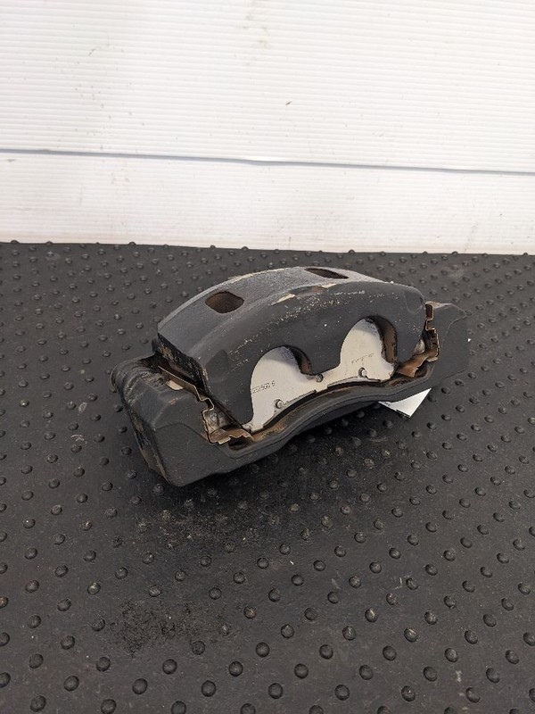 Passenger Caliper Classic Style Front Fits 05-19 SIERRA 1500 PICKUP 1187902