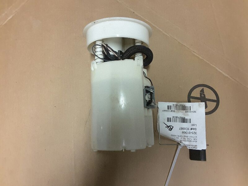 01 02 03 04 PT CRUISER FUEL PUMP PUMP ASSEMBLY W/O TURBO 70810