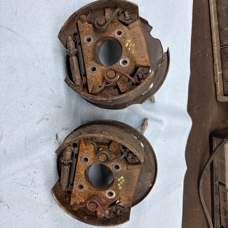 VINTAGE 1970’s ?EZGO Golf Cart Brake Assembly For Wide Hubs