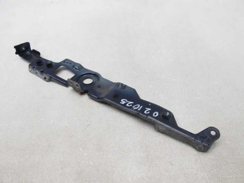 17-24 AUDI B9 A4 S4 FENDER MOUNT BRACKET SUPPORT FRONT RIGHT PASSENGER OEM 02102