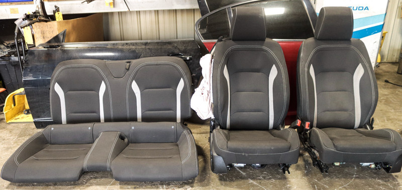 2016-2024 Chevrolet Camaro LT1 Coupe Front & Rear Cloth Seats *USED*