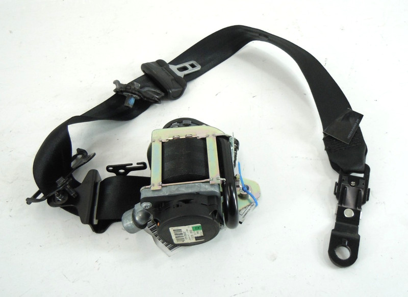 2011 2012 Volvo S60 Front Seatbelt Retractor Passenger Right OEM