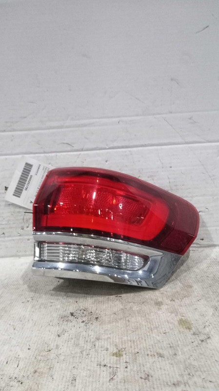 2020 JEEP GRAND CHEROKEE Right Tail Light Assembly - WHITE - 98K Miles