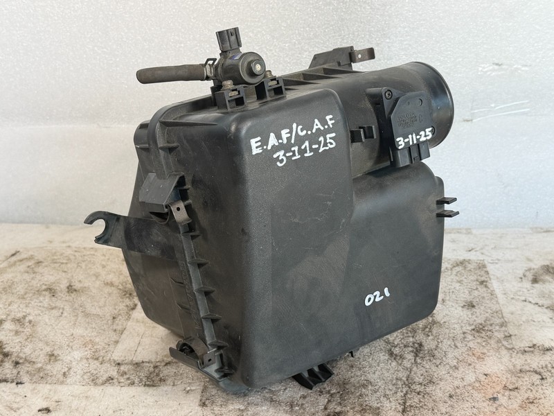 2001-2006 LEXUS LS430 OEM AIR INTAKE FILTER BOX MAF SENSOR #021