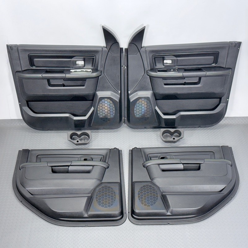 ✅ 2013-24 RAM 1500 Class. 2500 3500 Sport OEM (4) DOOR TRIM PANEL SET Black Lime