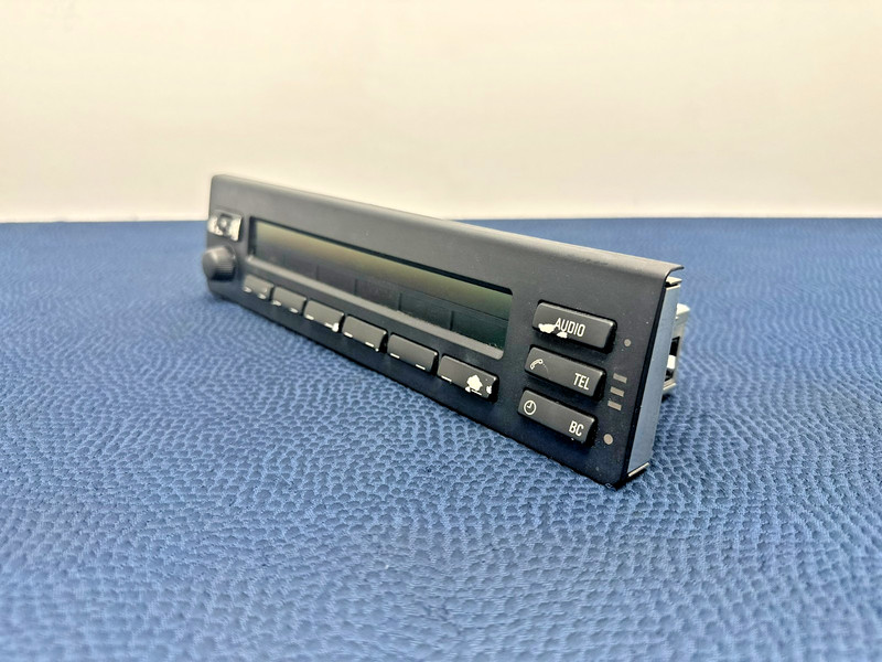 96–03 BMW E39 525 530i 540i M5 MID Audio Radio Stereo BC Information Display OEM