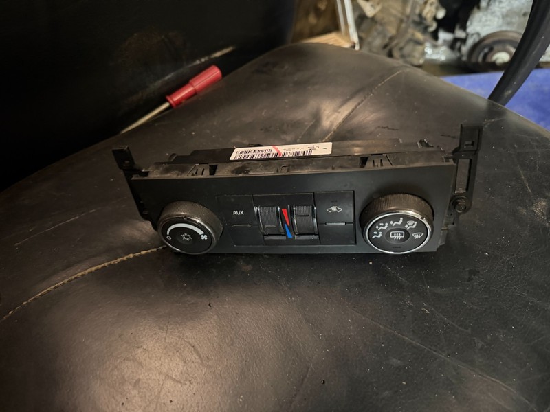 07-09 SUBURBAN YUKON TAHOE SILVERADO OEM HEATER A/C AC CLIMATE HVAC CONTROL