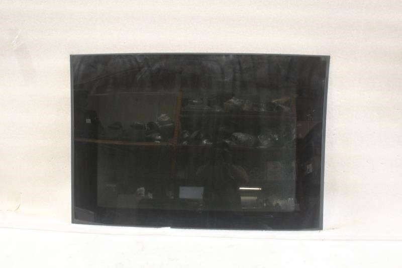 2012-2015 MERCEDES C250 C350 C63 C204 SUNROOF GLASS CENTER PORTION 2077800121