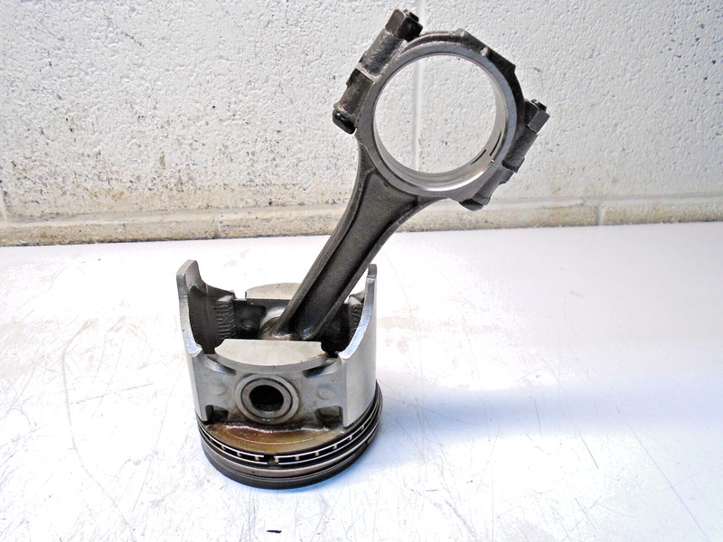 ZZ3a 2771318 Mercruiser 3.0 4 Cylinder Piston /Connecting Rod