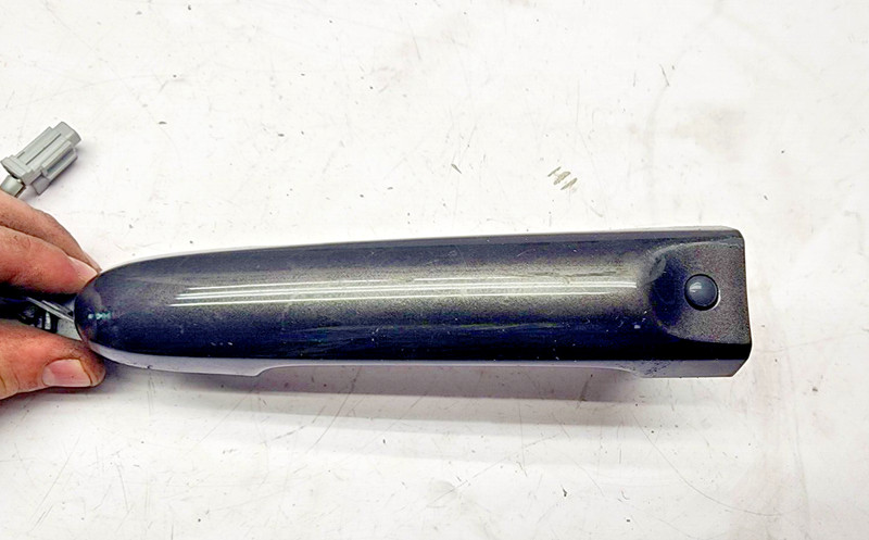 11 12 13 14 NISSAN JUKE FRONT EXTERIOR DOOR HANDLE PASSENGER SIDE RIGHT OEM