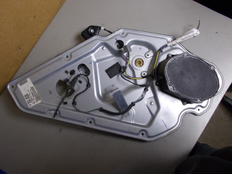 Ford 7E53-5424995-AC Left Rear Door Panel Assembly w/ Speaker *FREE SHIPPING*