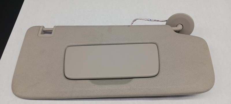 2023 BUICK ENCORE GX right passenger Sun visor illumination OEM 23