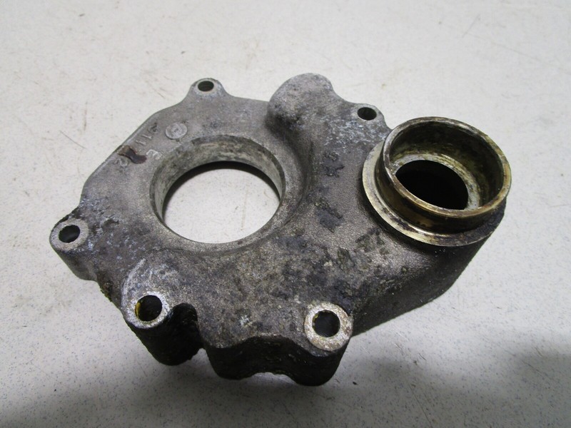 911712 0911712 OMC Cobra Stern Drive Lower Unit Water Passage Housing 5 Hole