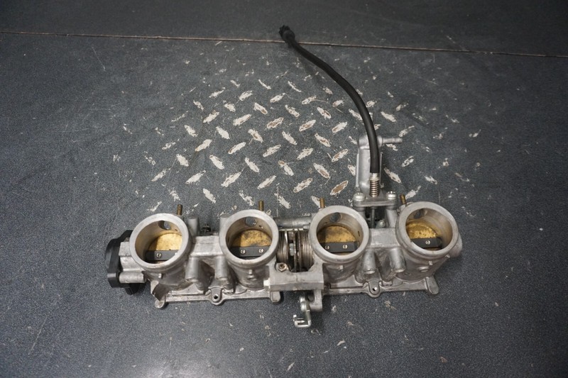 2005-2006 Honda Streetbike OEM Throttle Body Ass'y CBR600RR