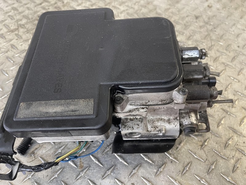 2000 00 Chevrolet Blazer ABS Pump Oem Assembly W/o Zr2; Vin 2 (11th Digit)