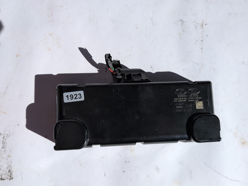 2006-2010 Kia Sportage TPMS module tire pressure monitoring control