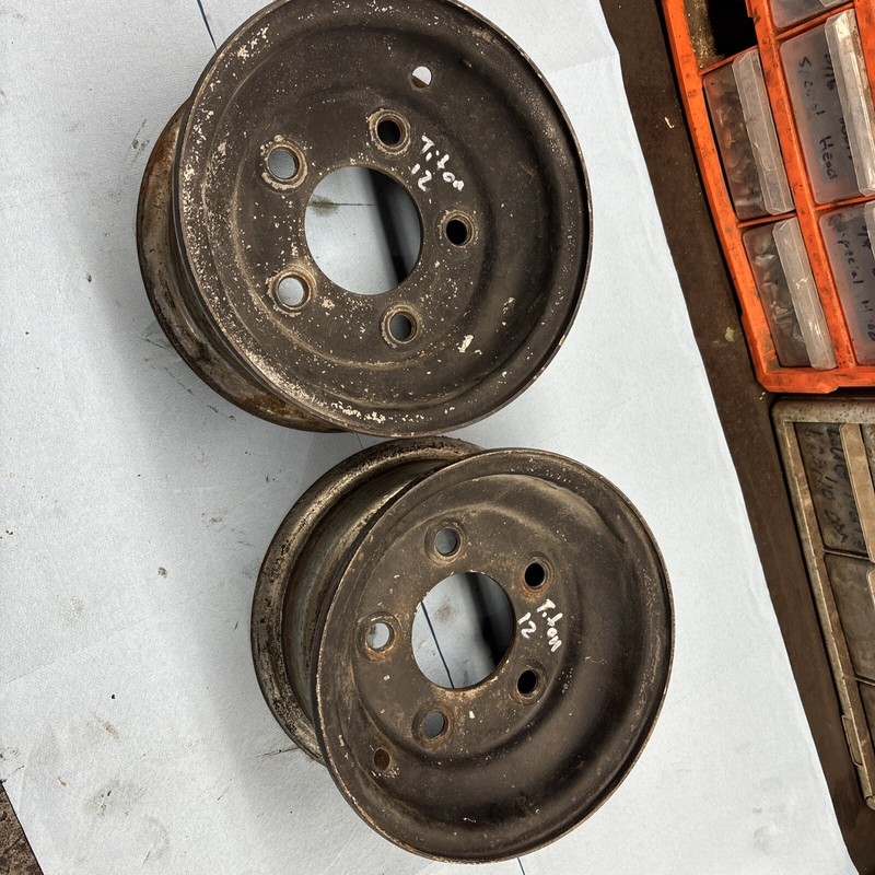 CUSHMAN TITANBurden CarrierUtility Cart Rim Set 8x4 On 5 Bolt Good 12