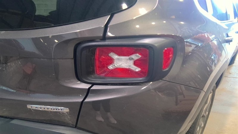 Passenger Right Tail Light Incandescent Fits 15-23 RENEGADE 3499283