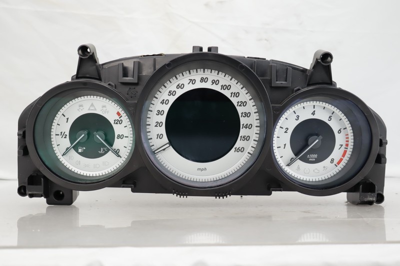 ✅ 12-14 Mercedes W204 C250 C300 Instrument Speedometer Cluster 2049005213 OEM