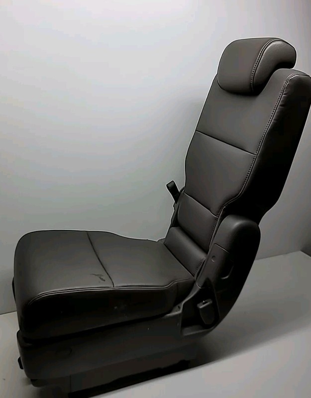 2011 - 2017 HONDA ODYSSEY 2ND ROW CENTER MIDDLE JUMP SEAT Truffle Leather Rear