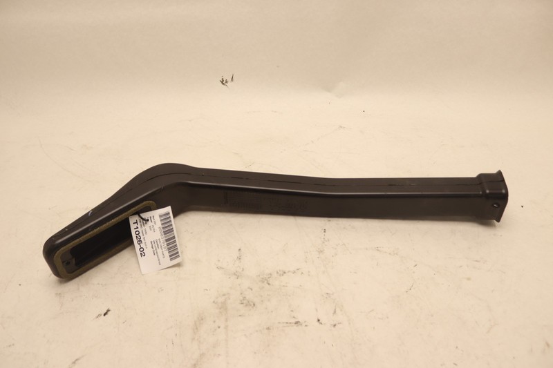 2018-2023 PETERBILT 579 HEATER FLOOR DUCT GUIDE TUBE F66-2662 OEM