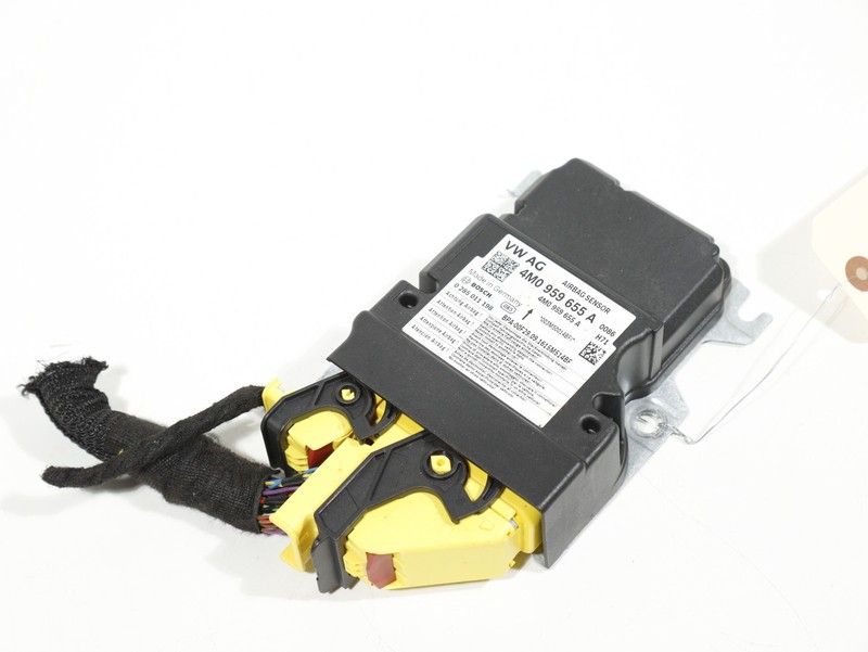 2017-2019 Audi Q7 Computer Diagnostic Control Module ECU 4M0959655A OEM