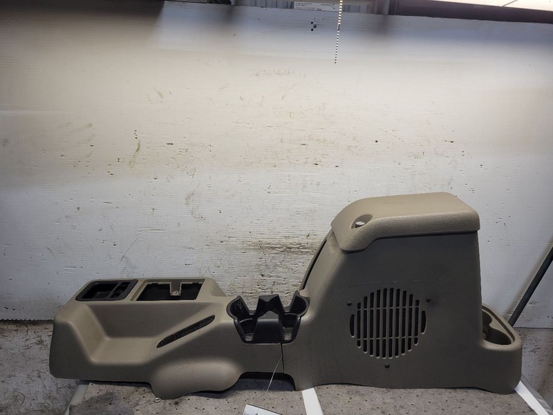 Console Front Floor Without Subwoofer Fits 03-05 WRANGLER Khaki 1787484