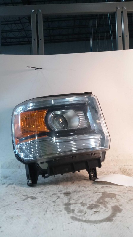 2015 GMC SIERRA 1500 Right Headlight Assembly - Used, 67K Miles, Silver
