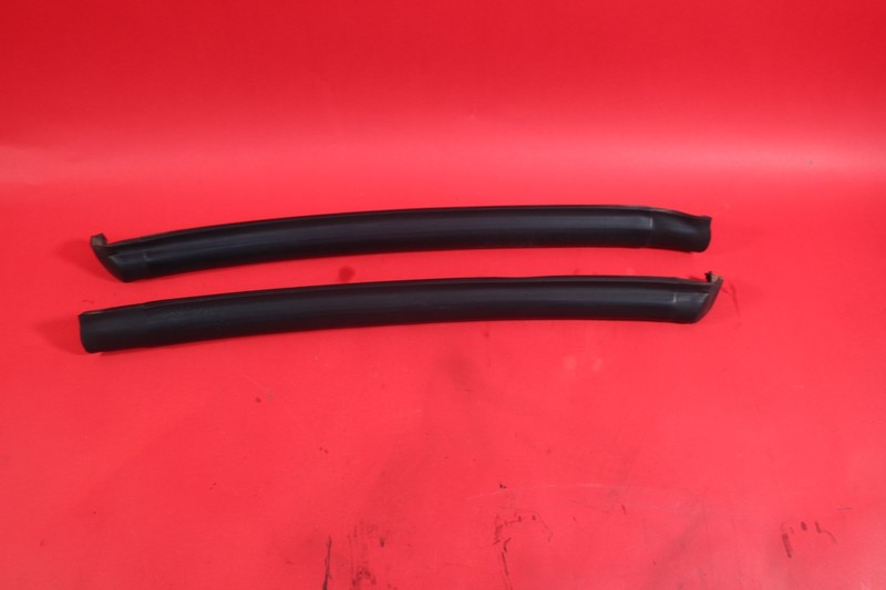 94-02 Camaro Firebird Convertible Weatherstrip Top Of Window *Used* 34K Mile Car