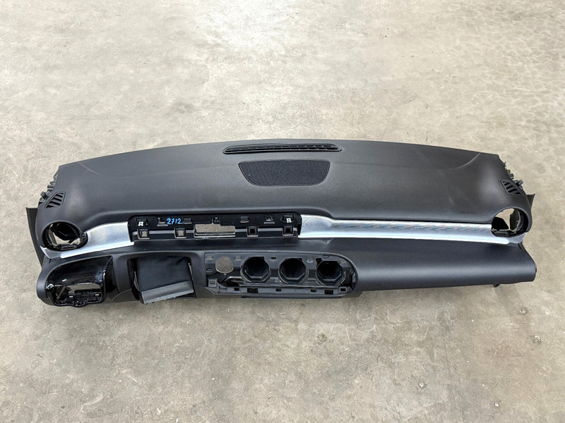 ⭐2019-2022 MERCEDES-BENZ A220 FRONT DASHBOARD INSTRUMENT PANEL COVER OEM LOT2712
