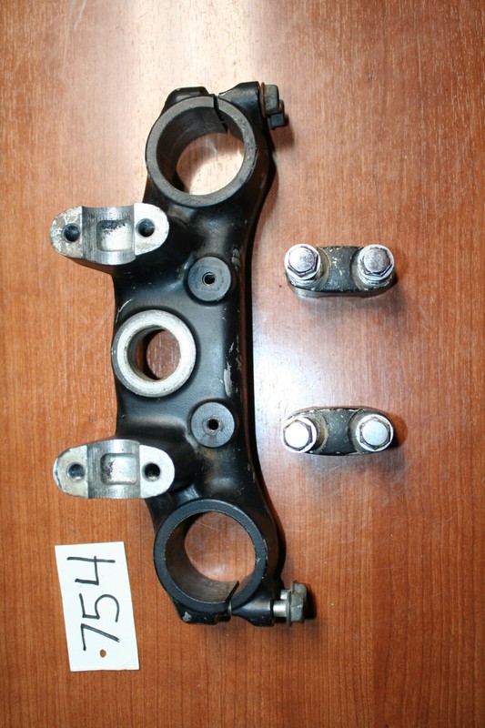 1985 Honda XR 350R Triple Tree Top Bridge Top Clamp OEM 85 G