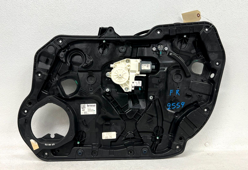⭐2017-2021 ALFA ROMEO GIULIA FRONT RIGHT DOOR WINDOW REGULATOR W/ MOTOR LOT2559