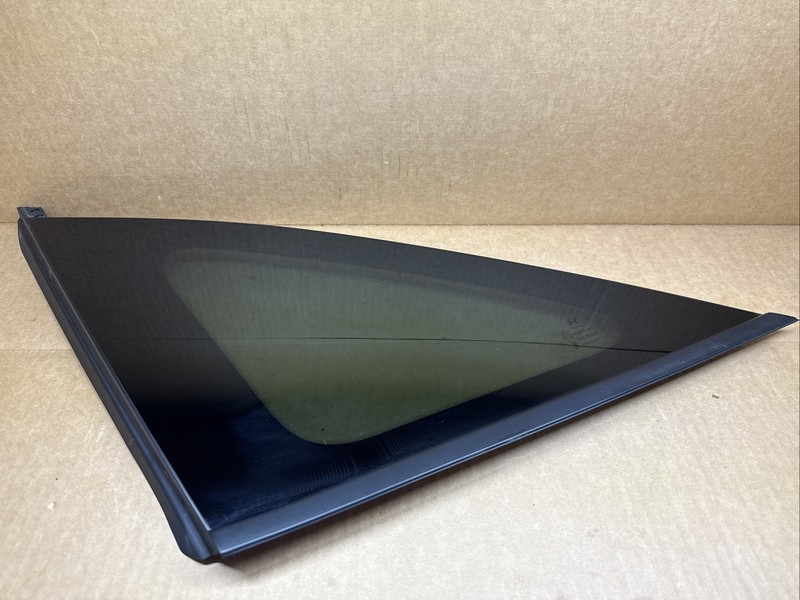 2022-2024 HYUNDAI TUCSON REAR LEFT DRIVER SIDE QUARTER WINDOW GLASS 87810N9010