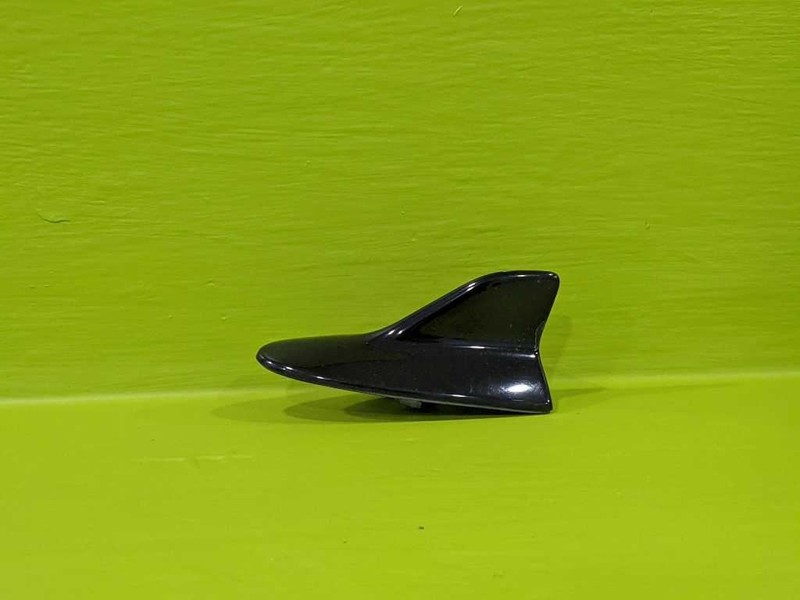 06 07 08 IS250 ROOF SHARK FIN ANTENNA (BLACK) OEM 3861-12