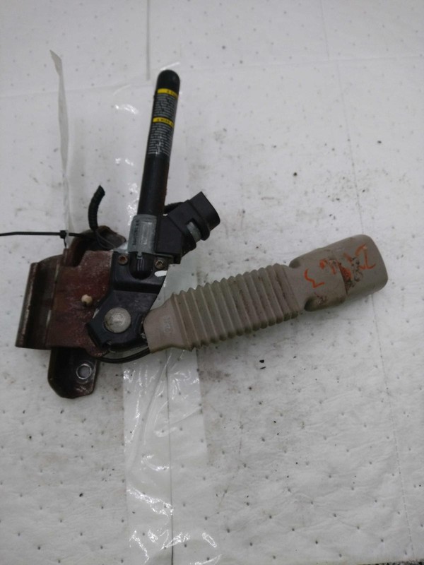 2007 Ford Explorer OEM Seat Belt Front Right 169K Miles NJ25-24643-621065