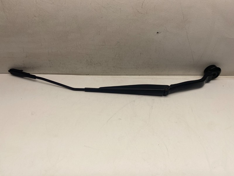2013-2016 FORD ESCAPE LEFT FRONT WINDSHIELD WIPER ARM OEM