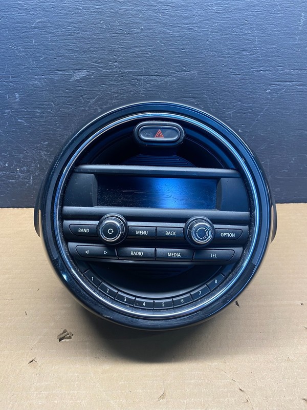 2013-2015 MINI COOPER Hardtop Radio Receiver Audio Control 9362353 AC8010 DG