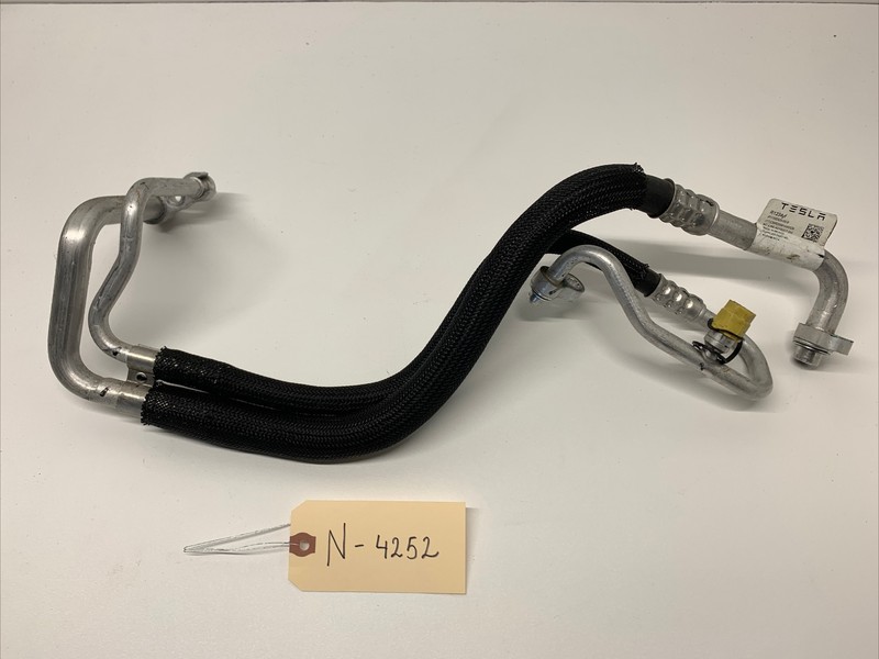 20-22 Tesla Model Y Ac Line Supermanifold To Compressor 1502020-00 N-4252 S24