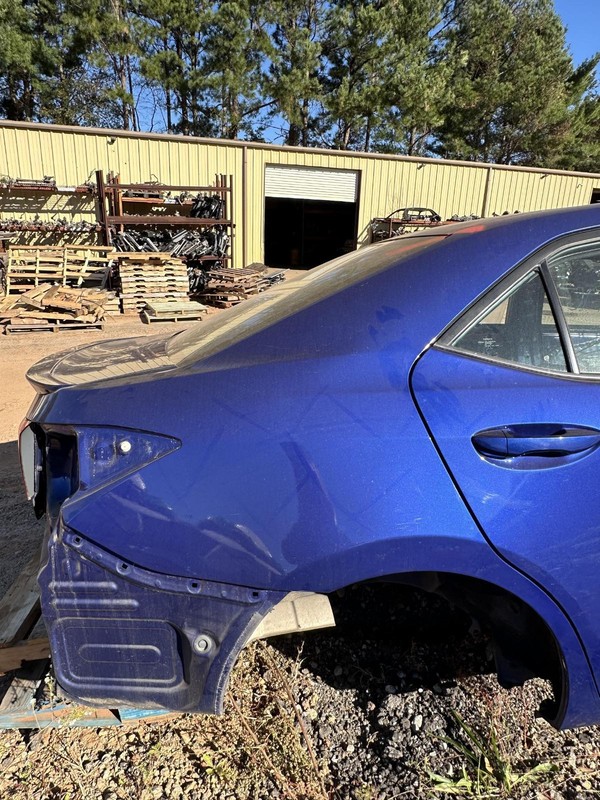 2014-2019 TOYOTA COROLLA SEDAN REAR RIGHT SIDE QUARTER PANEL CUT BLUE 8W7 OEM