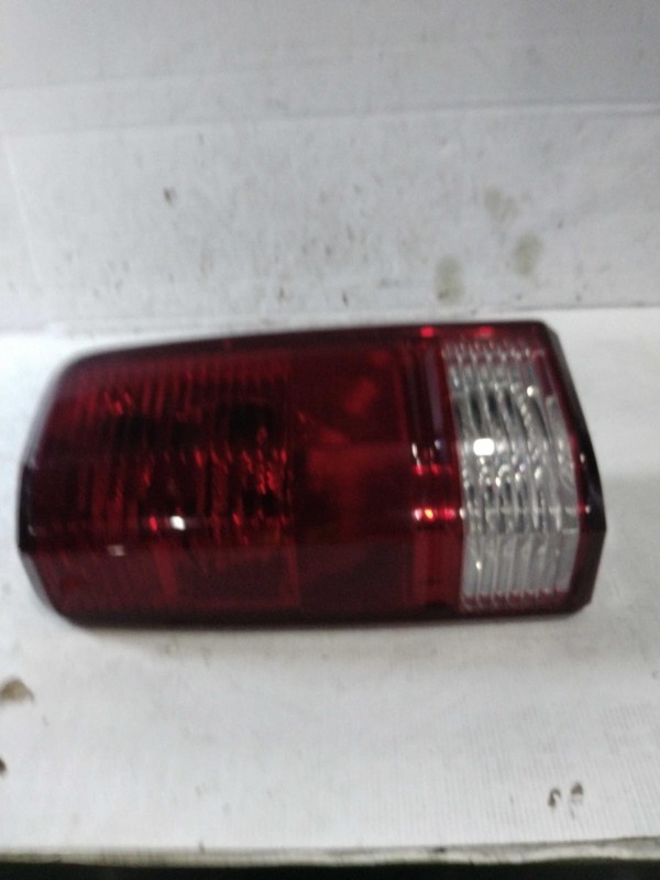 2008 Dodge Nitro Right Tail Light Assembly Blue OEM 536171 Used 128K Miles