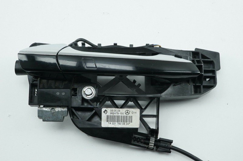 MERCEDES W221 S-Class Rear Right RH Door Handle Keyless OEM 2007 - 2013