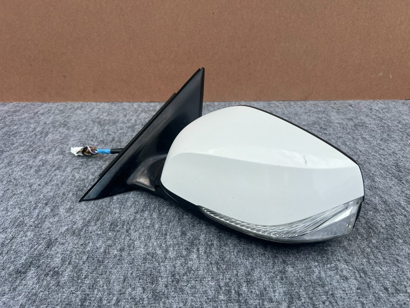 INFINITI Q50 2014-2024 OEM LEFT DRIVER DOOR MIRROR WITH CAMERA ASSEMBLY (WHITE)