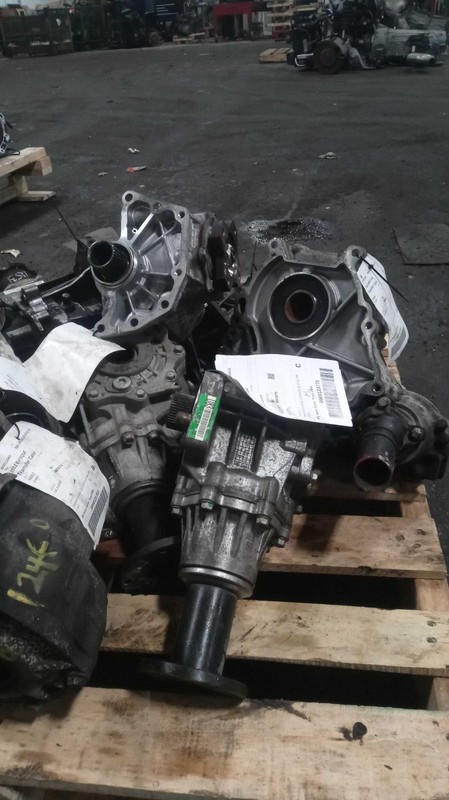 2018 Hyundai Tucson Transfer Case Assembly OEM 59K Miles A6SP 4WD