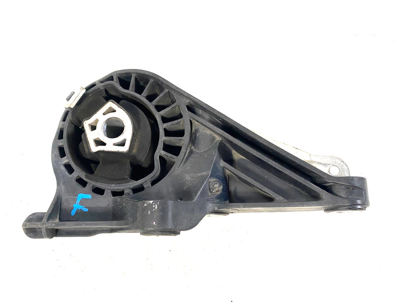 2018-2021 BUICK ENCLAVE TRANSMISSION MOUNT BRACKET OEM #A0.25