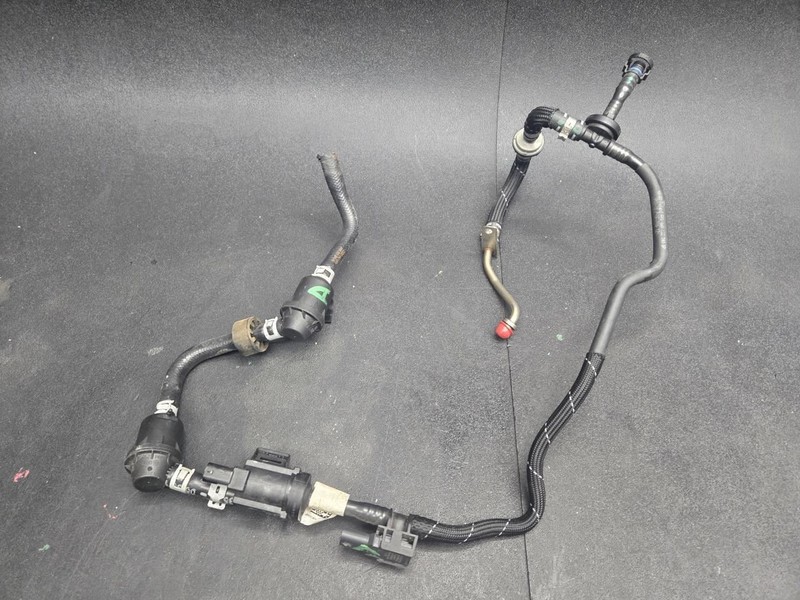 Fuel Vapor Hoses w/ Sensor Set 2019 Audi A7 06H906052A