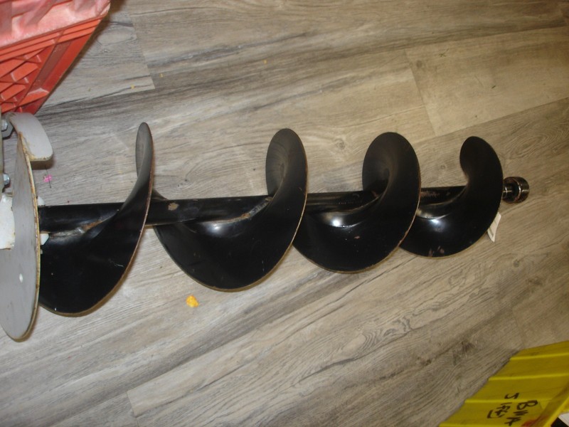 JIffy 9" ice auger bottom READ AD