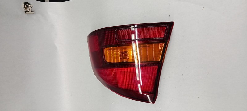 00-'04 SUBARU LEGACY Right passenger outer Taillight OEM Grade A!