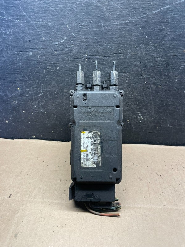 2004 2007 Ford E250 E350 Econoline Anti-Lock ABS Antilock Brake Pump S8249 DG