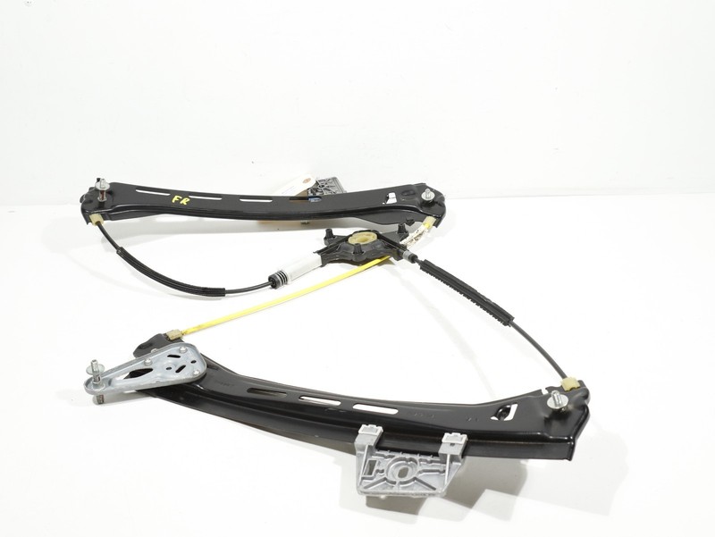 2012-2018 Mercedes CLS550 W218 Front RIGHT Door Window Regulator OEM